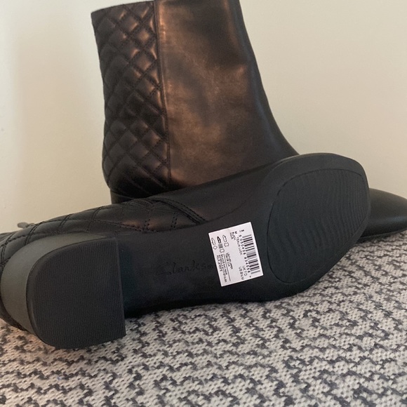 Clarks womens boots 👢 sizes 9.5 - Picture 4 of 9